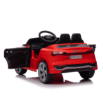 Лицензиран акумулаторен джип Audi SQ8, 70W, 12V4.5Ah, R/C 2.4G, EVA гуми - Image 3