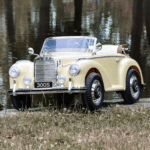 Лицензирана акумулаторна ретро кола Mercedes 300S , 90W, 12V/7Ah, R/C 2.4G, EVA гуми - Image 26