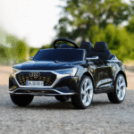 Лицензиран акумулаторен джип Audi SQ8, 70W, 12V4.5Ah, R/C 2.4G, EVA гуми - Image 4