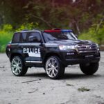Детски акумулаторен полицейски джип Toyota Land Cruiser Police 12V 160W - Image 6