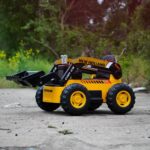 Детски Акумулаторен Багер New Holland Ride-On 12 V, 300 W