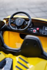 Лицензирана акумулаторна кола Lamborghini Aventador 2026, 24V7AH, 600W, R/C 2.4 G, EVA гуми - Image 13