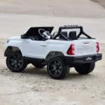 Лицензиран акумулаторен джип Toyota Hilux, 180W, 12V/14Ah, R/C 2.4G, EVA гуми, 4х4 - Image 5